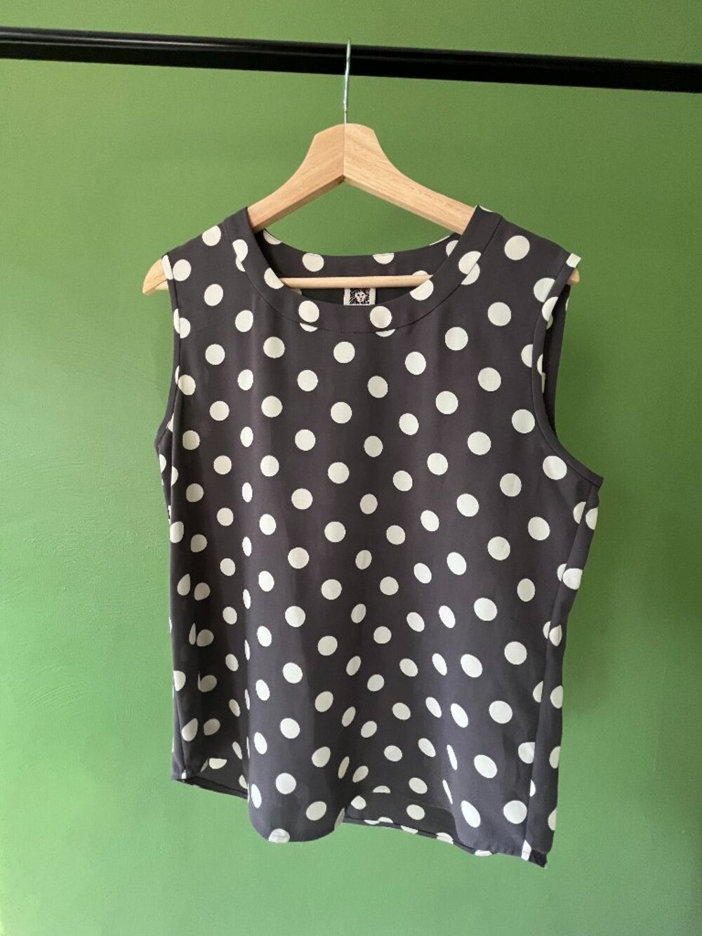 Anne Klein Gray and White Polka Dot Shell